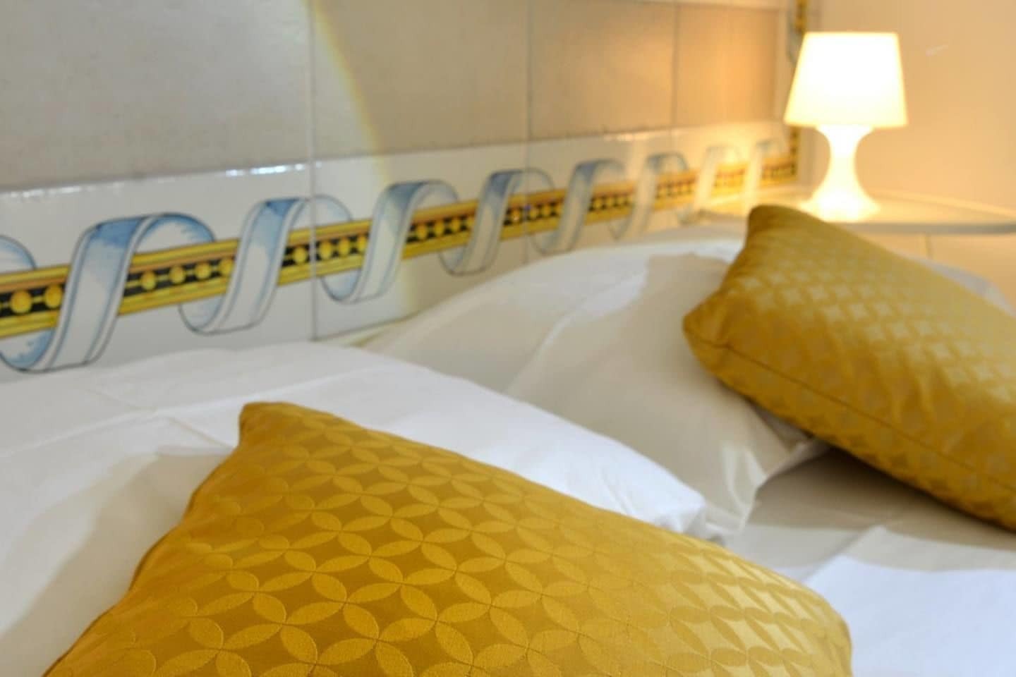 Santi E Saraceni Rooms Салерно Экстерьер фото